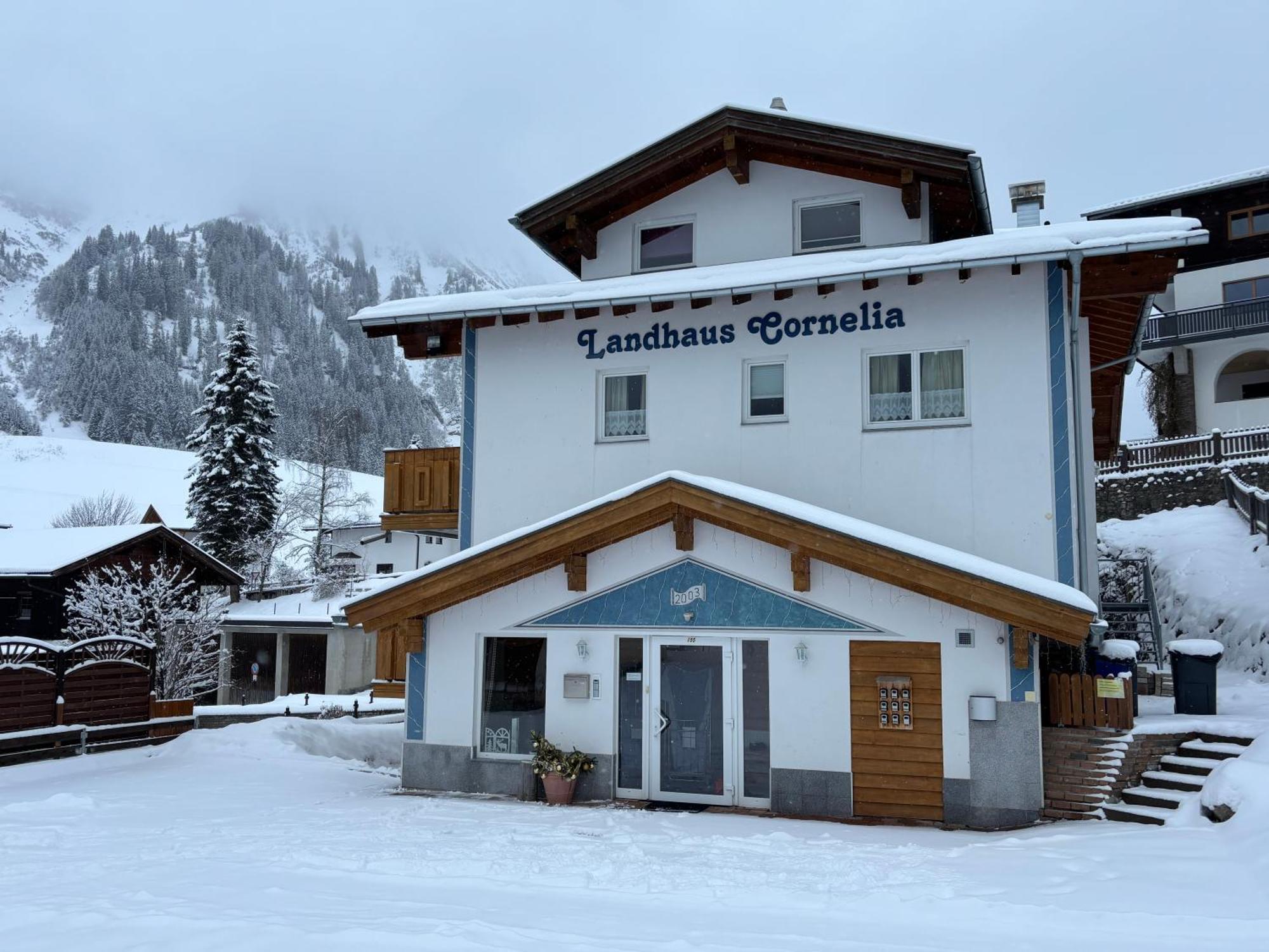 Landhaus Cornelia Berwang Exterior photo